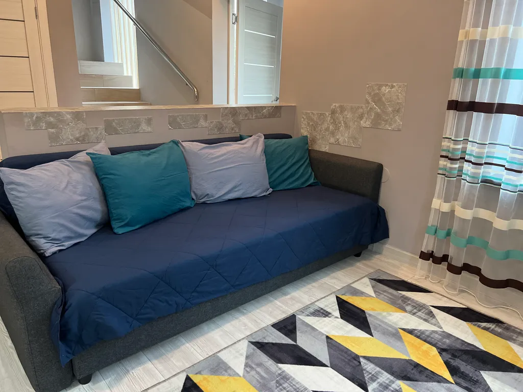 Большой дом с бассейном