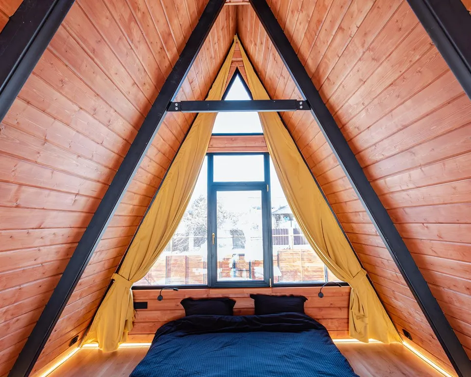 Треугольный дом А-фрейм рица