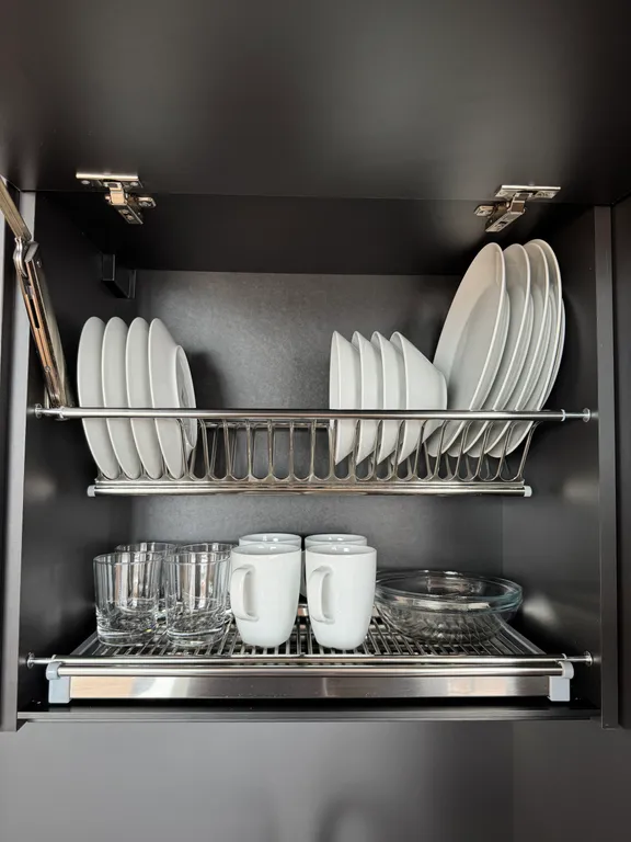 Стильная двухуровневая студия с захватывающим видом на город