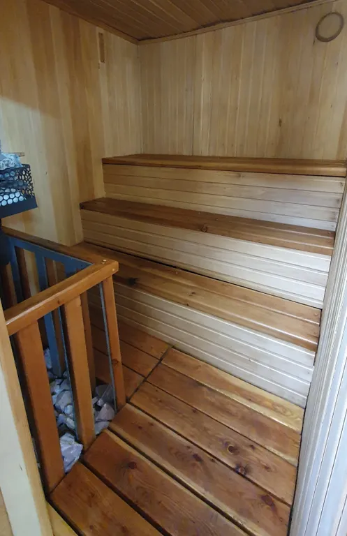 Уютный домик с баней рядом с центром города