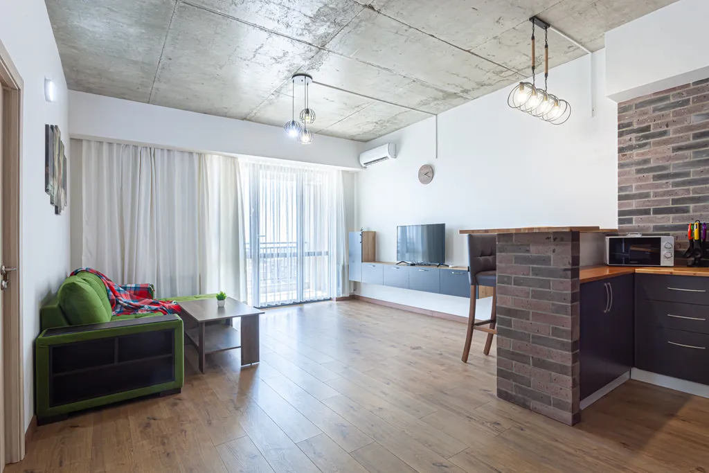 Просторная квартира в самом центре Еревана с балконом — аренда посуточно в Ереван