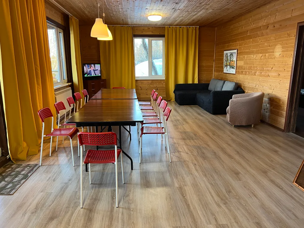 7-комнатный Дом