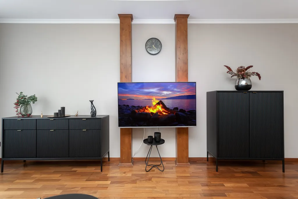 Квартира 3-комнатные апартаменты в центре — Зеленоградск