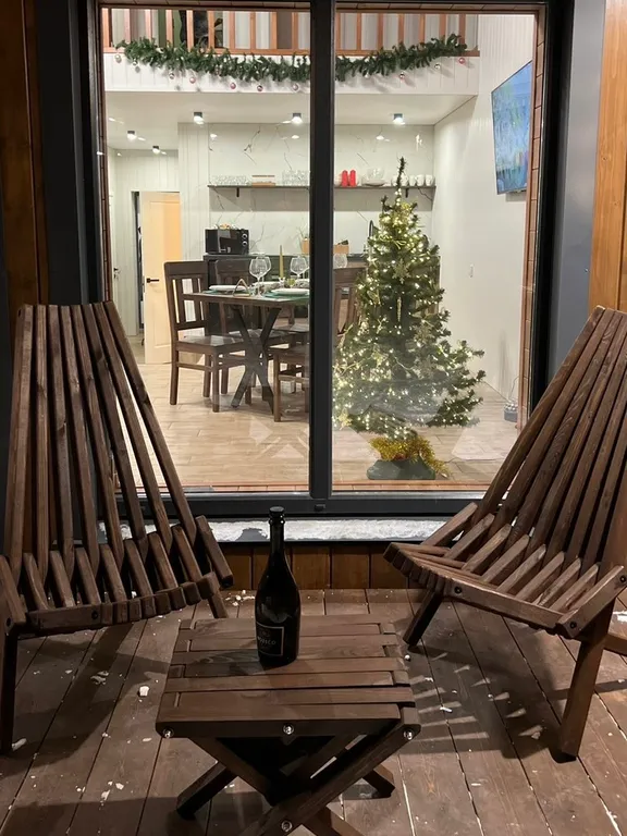 Бобраленд - уютный коттедж с панорамными окнами