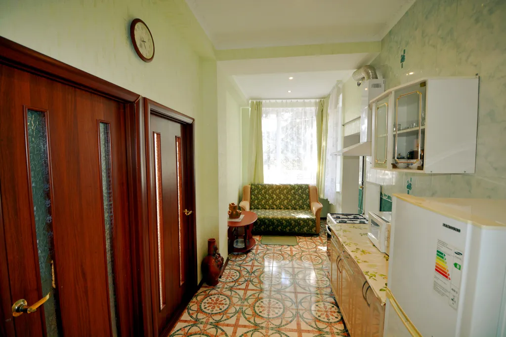 Коттедж Видовая комфортабельная квартира в частном доме с садом у моря, центр — Ялта