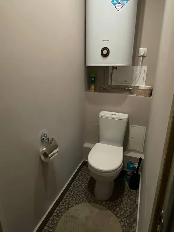 Двухкомнатная квартира с большой лоджией в центре курорта Небуг