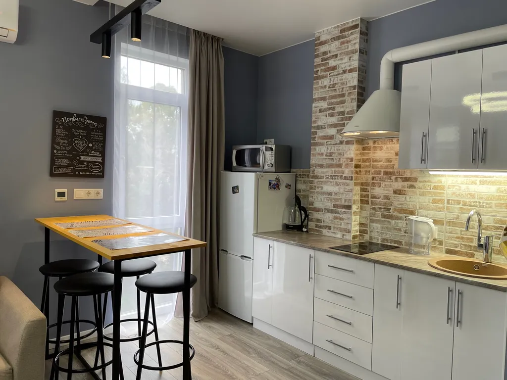 Квартира Новые уютные апартаменты с французским балконом — Адлер