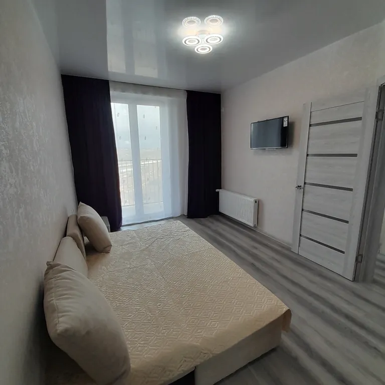 Квартира Новостройка возле Ашана с евроремонтом — аренда посуточно в Симферополь