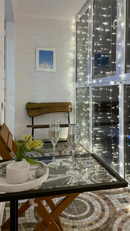 Солнечная стильная евродвушка в новом доме недалеко от центра города