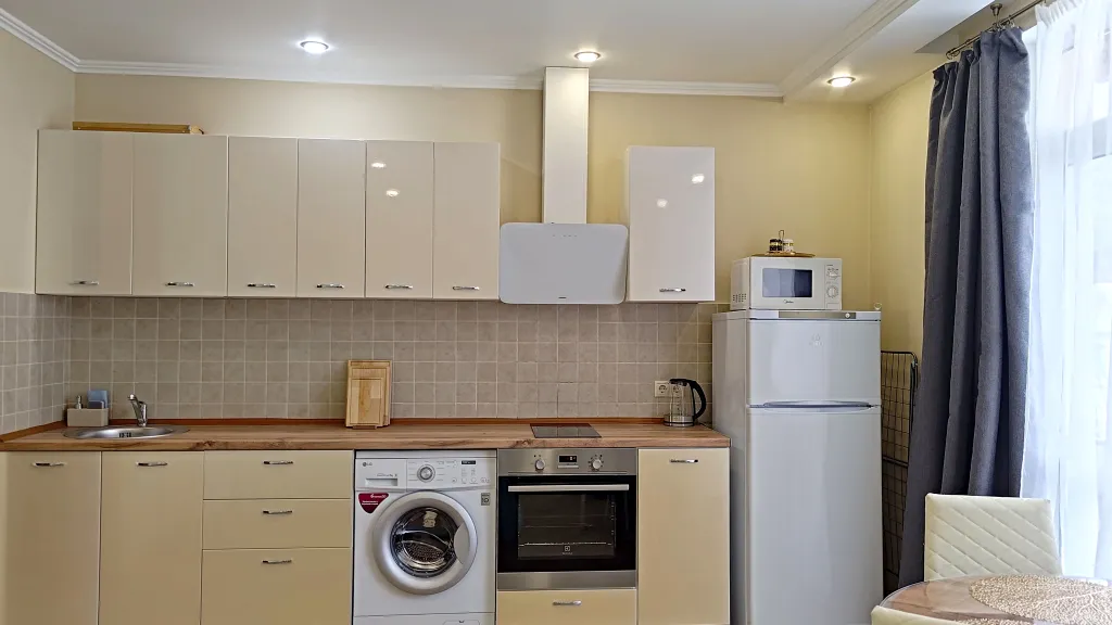 Потрясающий вид с балкона на горы! Идеальная студия в центре для вас