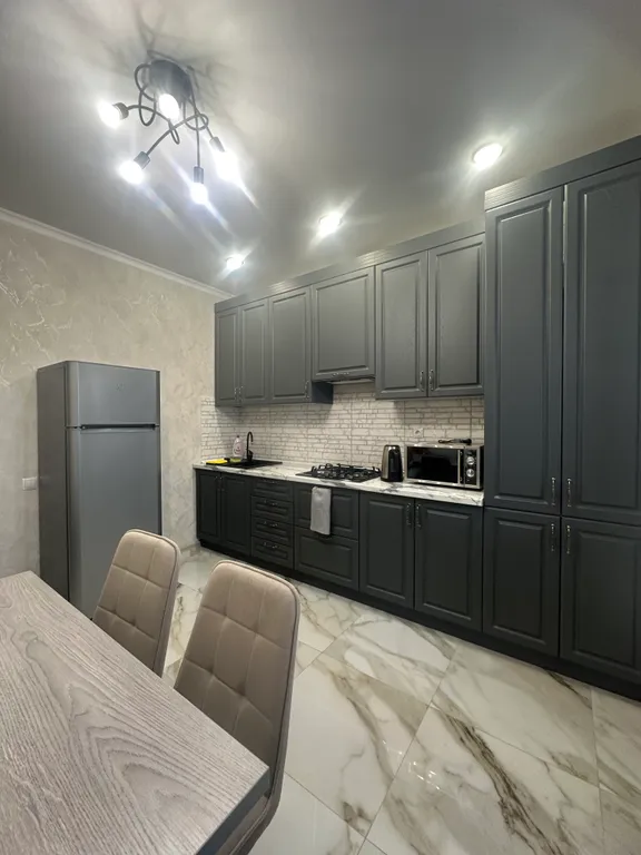 Уютная квартира с современным ремонтом — аренда посуточно в Владикавказ