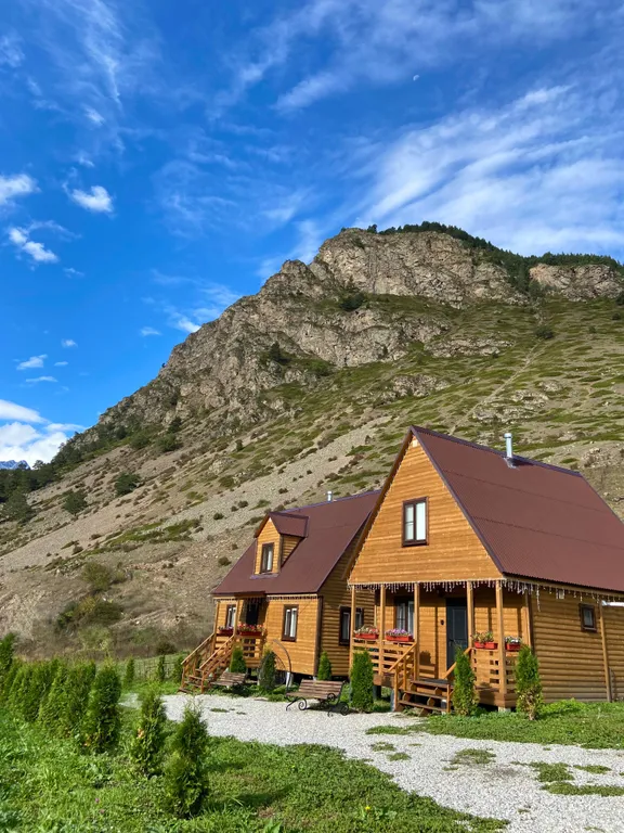 Гостевой дом с детской площадкой