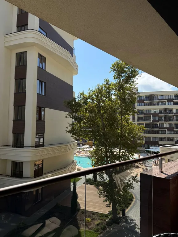 Апартаменты с видом на море и бассейн