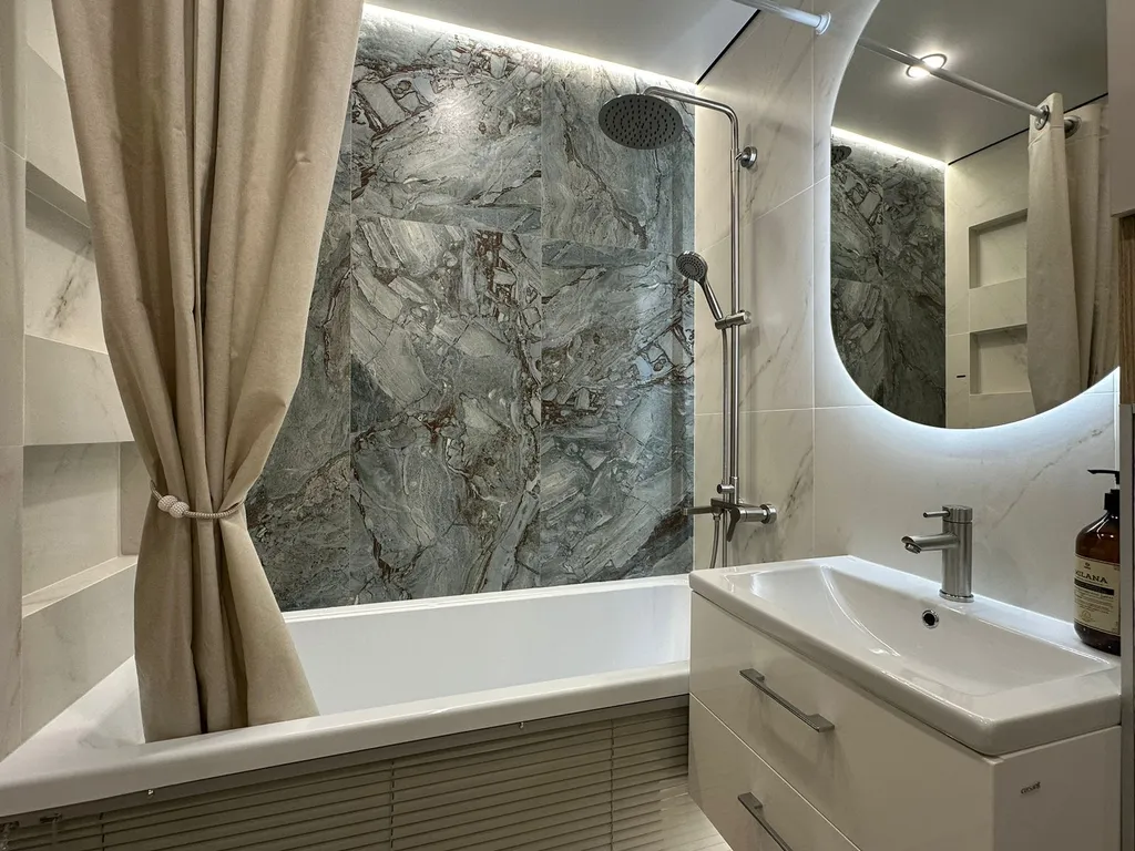 Панорамная роскошь в центре города: новые апартаменты с видом на жизнь