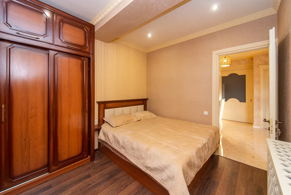 Уютная сказочная квартира с видом на город