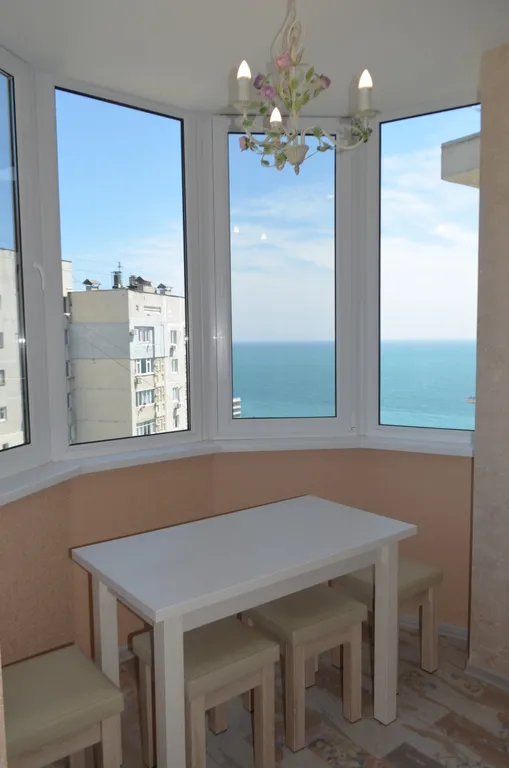 Стильная квартира студия с шикарным видом на море в Мисхоре