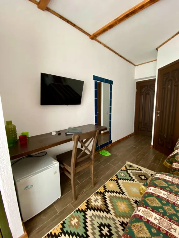 Фес, номер для пар, которые радуются каждому совместному мгновению.