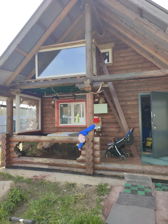 Дом с баней в лесу возле храма и озера