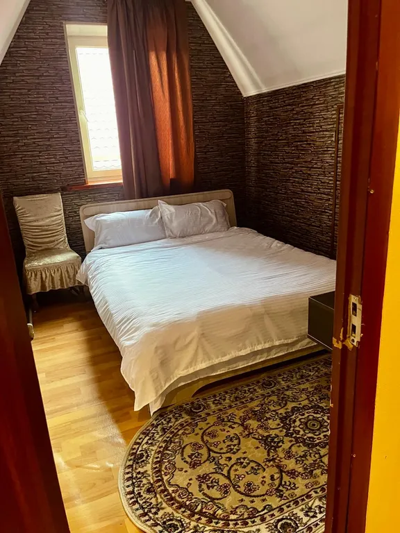 Большой уютный дом