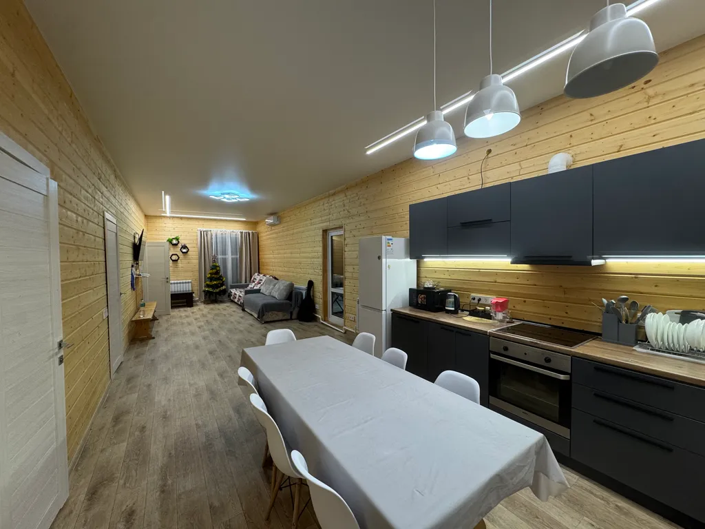 Дом с живописным участком