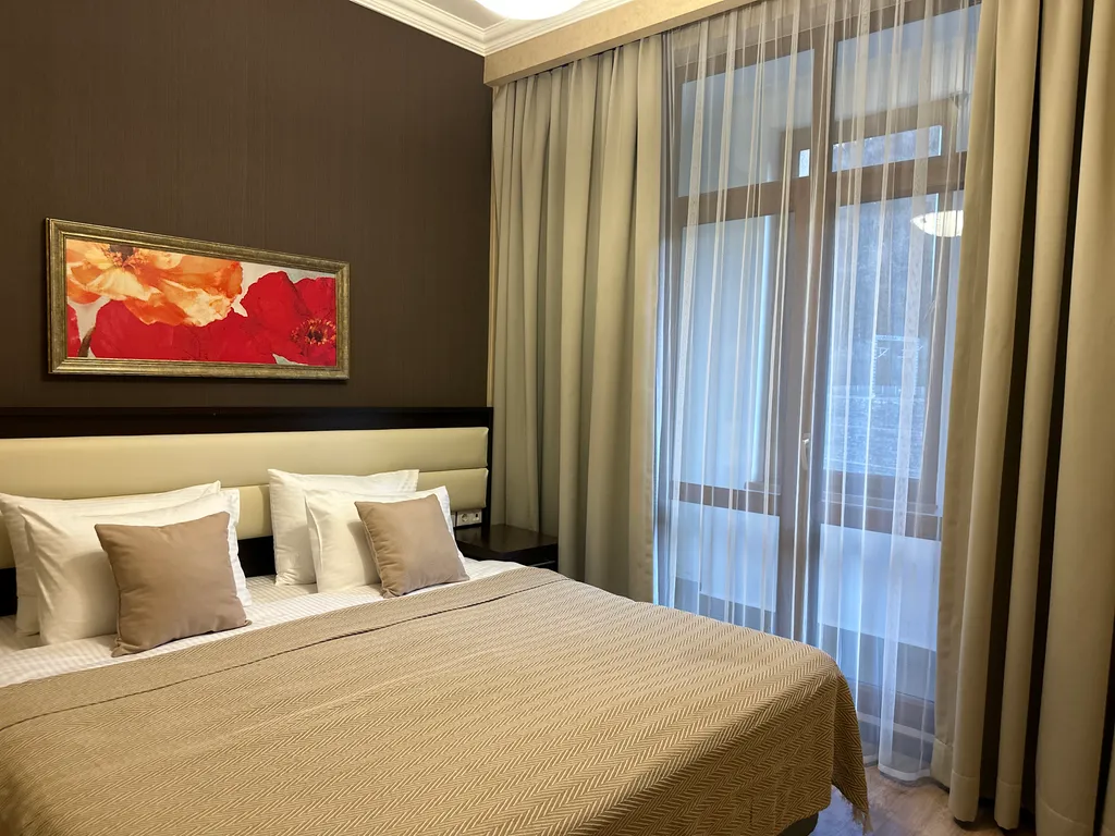 Современная просторная квартира в центре Красной Поляны