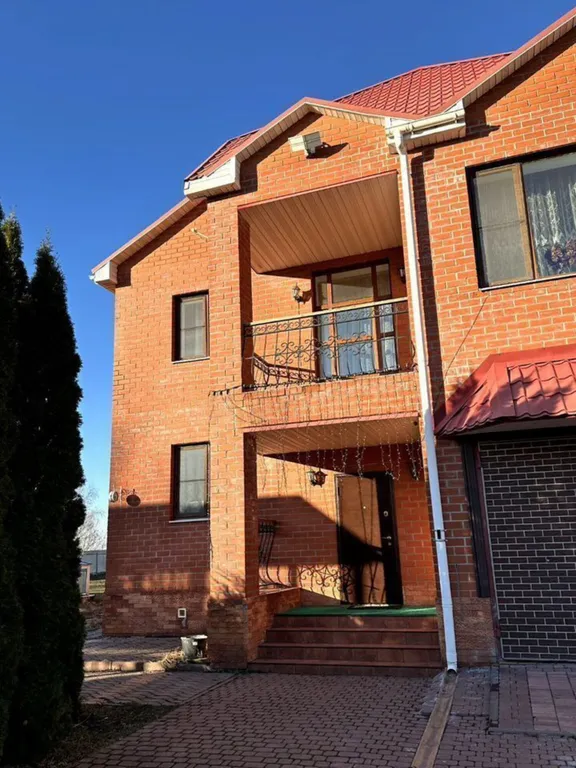 Уютный загородный коттедж