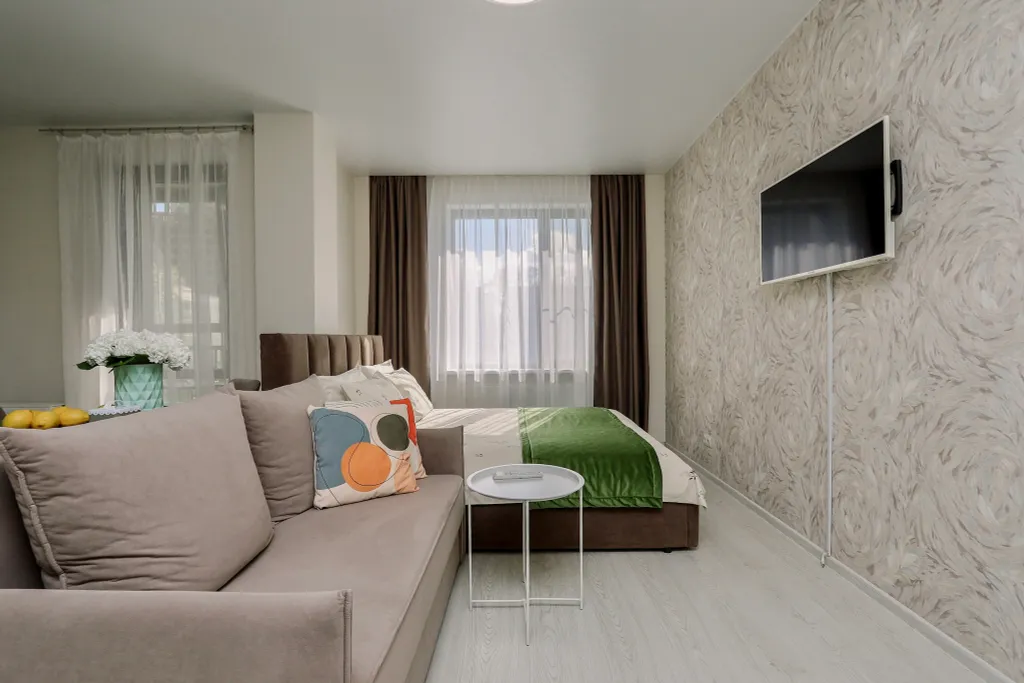 4 Угла: Тот самый ЖК колизей на набережной, М.Горького, 150