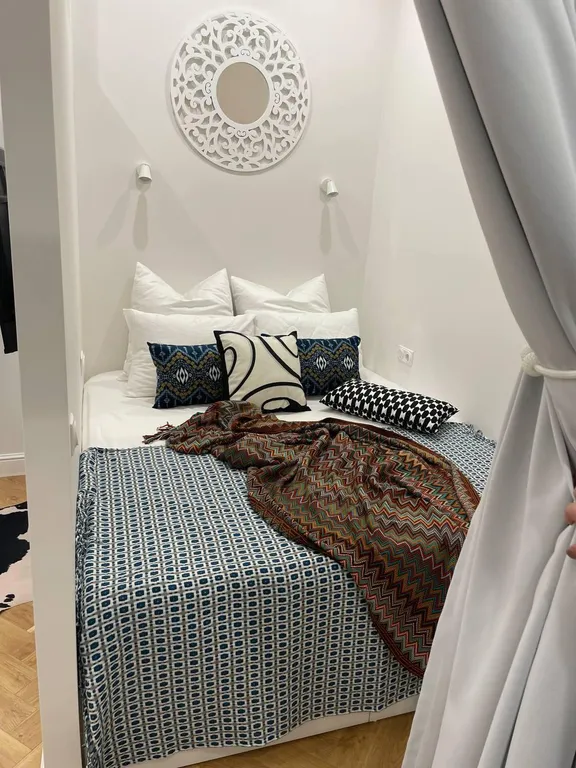 Квартира Атмосферная студия в самом сердце Владикавказа рядом с Русским театром — аренда посуточно в Владикавказ