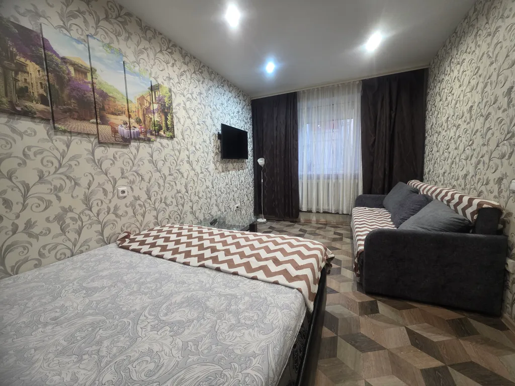 Белая квартира у вокзала