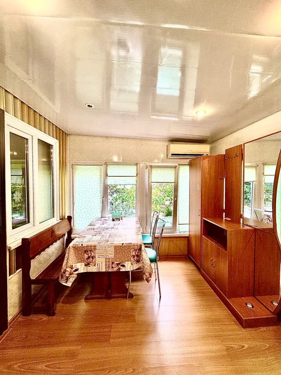 Уютная светлая чистая с балконом квартира центре, возле моря