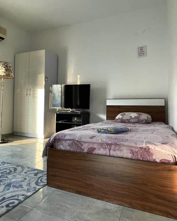 Комната в трёхкомнатной квартире