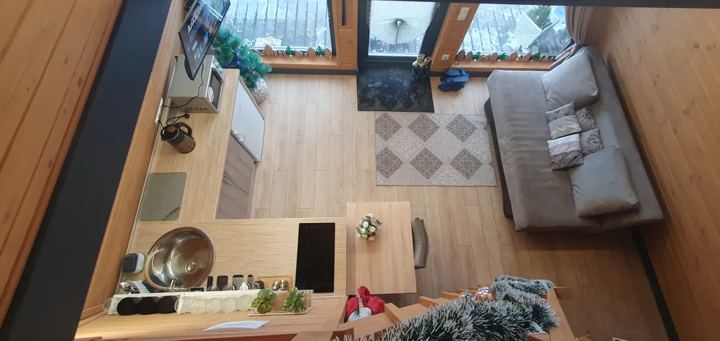 Уютный домик в стиле А-фрейм