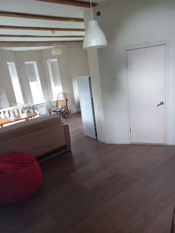 Частный дом в деревне в 15 километрах от центра города