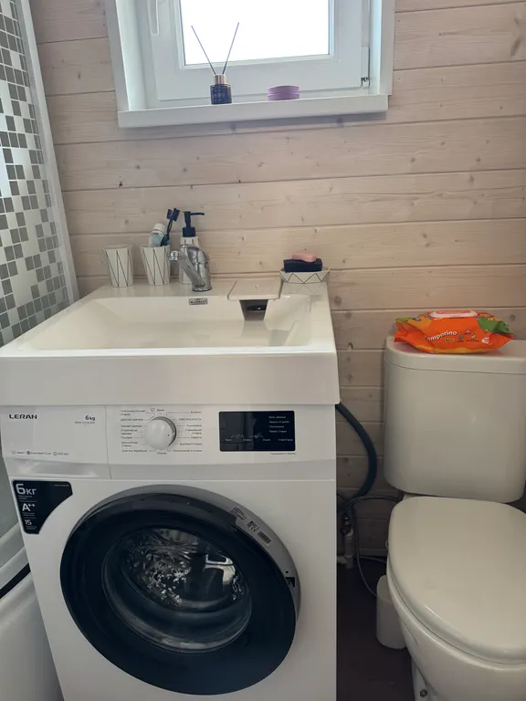 Коттедж Уютный домик на берегу моря — Осовины