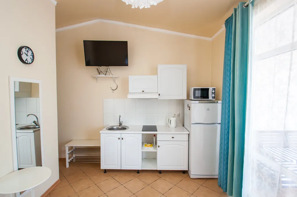 Апартаменты с террасой и боковым видом на море астра 5