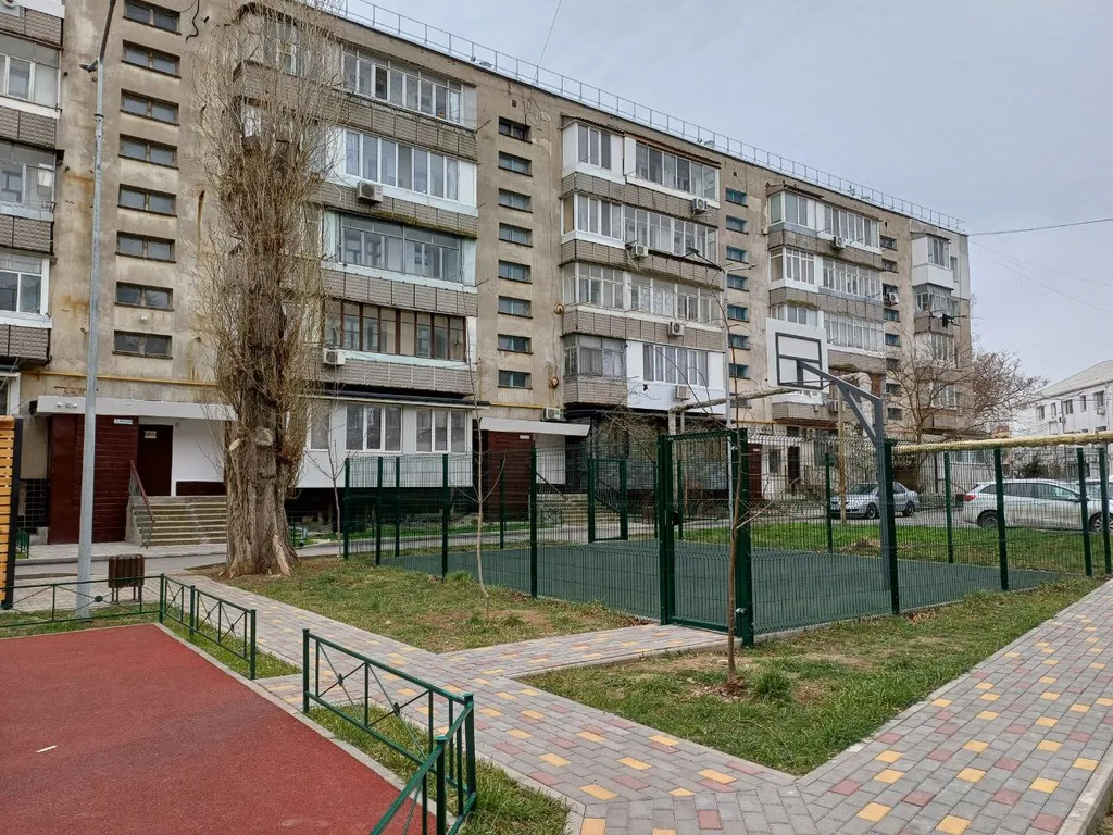 Просторная квартира в центре Феодосии на Революционной