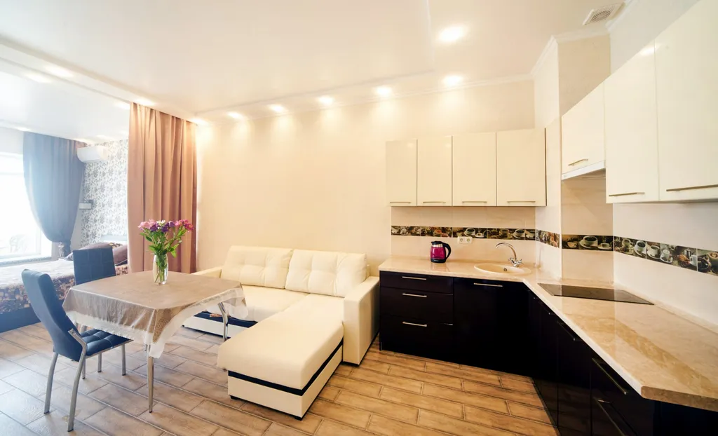 Апартаменты в 20 метрах от моря Наш Парус