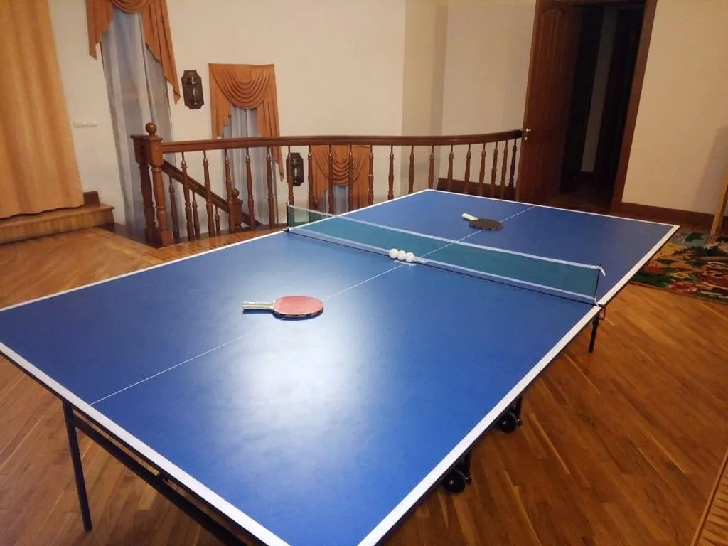 Усадьба Марисабель, дом с бассейном и сауной, возле парка