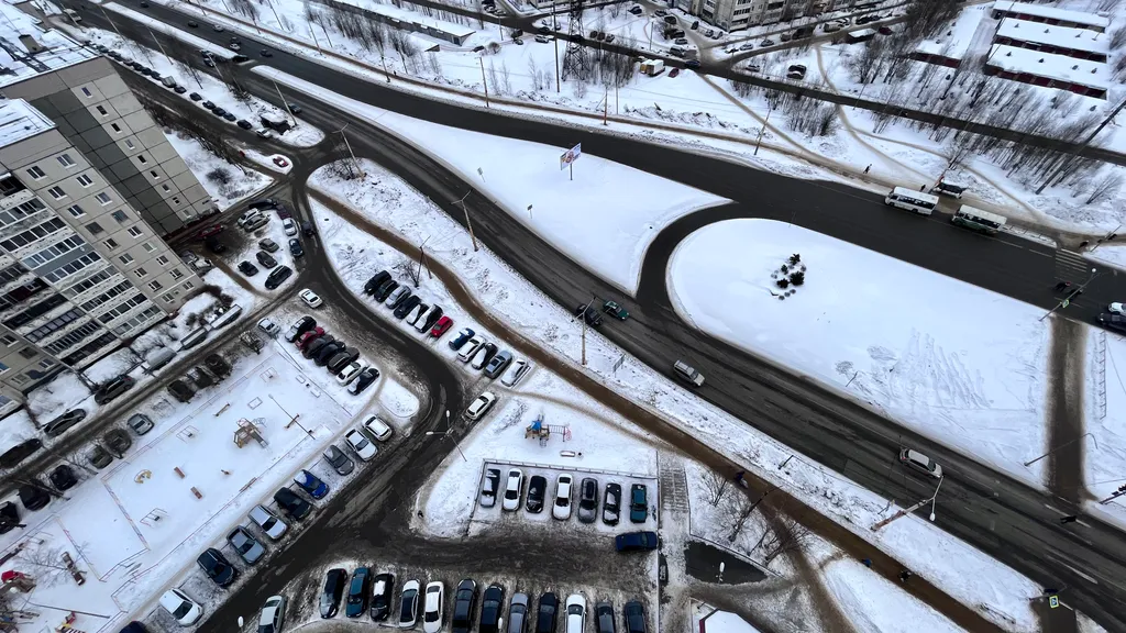 Шикарная квартира с видом на город с лоджии 17 эт,в центре Древлянки