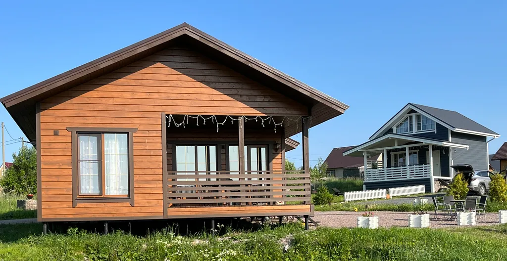 Новый современный коттедж рядом с озером