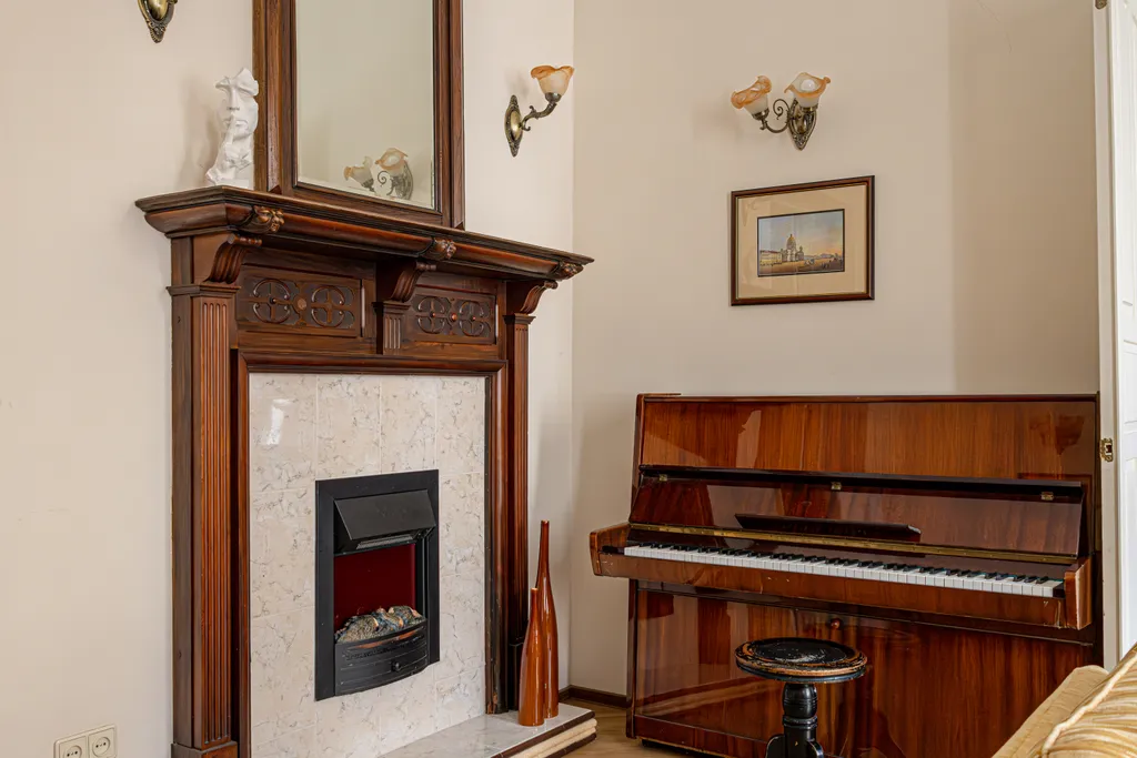 Квартира delux с 4 спальнями и парковкой у Эрмитажа