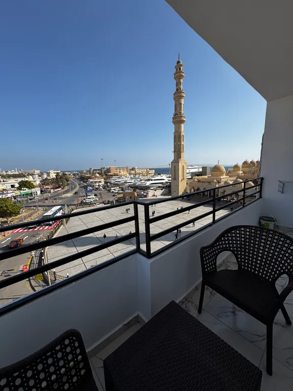 Квартира в марине с видом на море