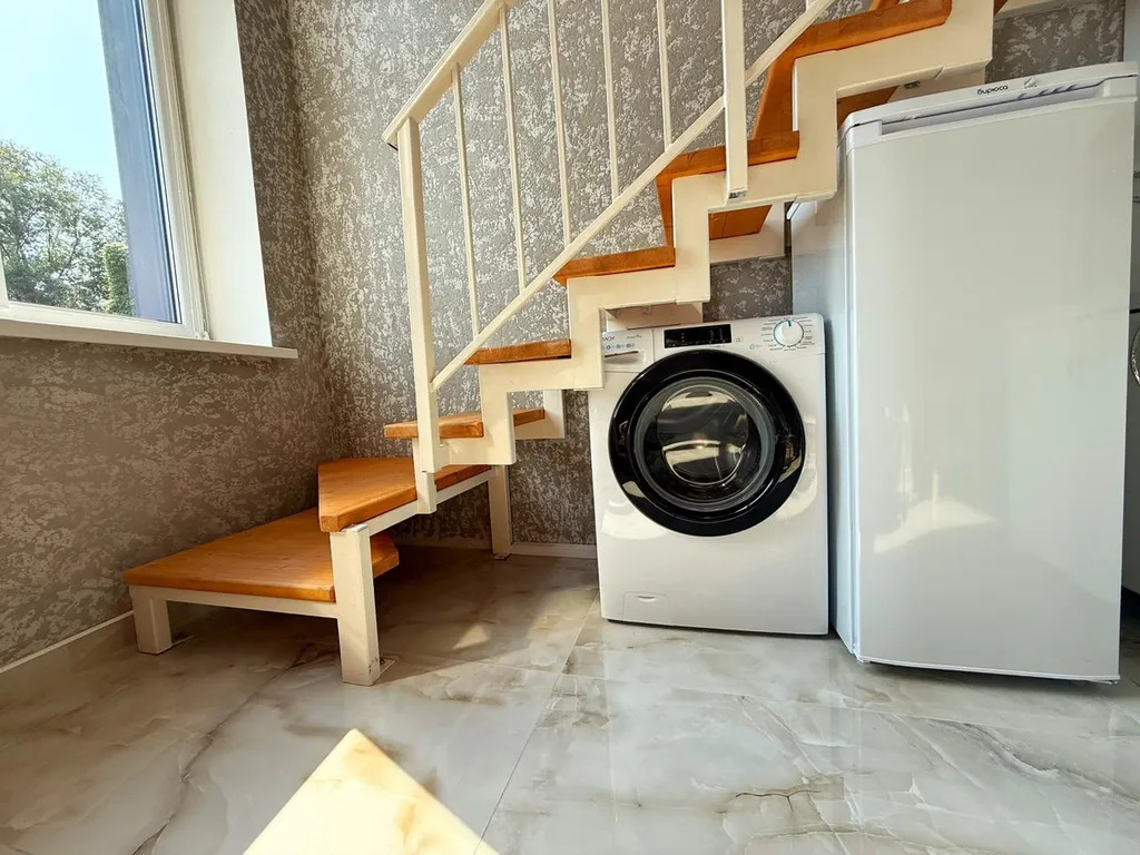 Апартаменты двухуровневые для троих, 3 минуты до пляжа