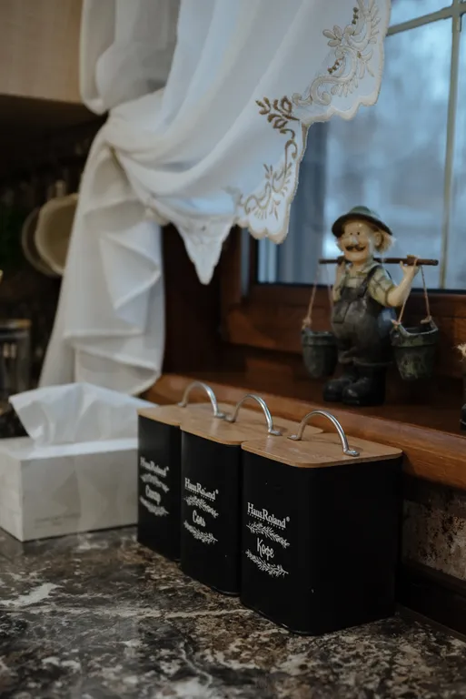 Уютный дом на берегу реки