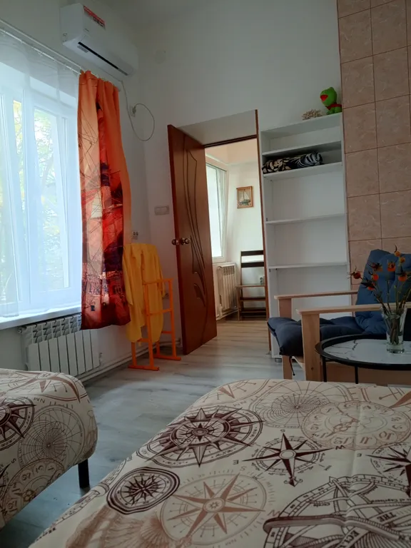 Квартира Квартира Кусочек моря в столетнем доме — Севастополь