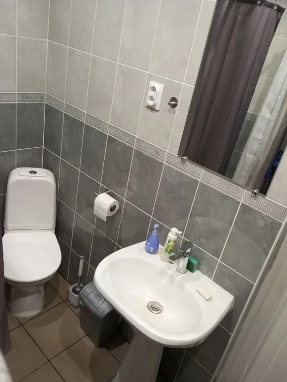 Домик у озера