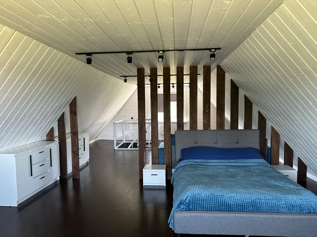 Просторный дом с баней и чаном