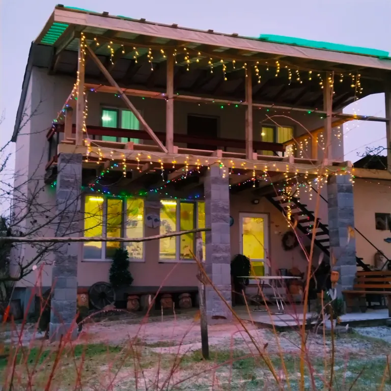 Усадьба на берегу реки