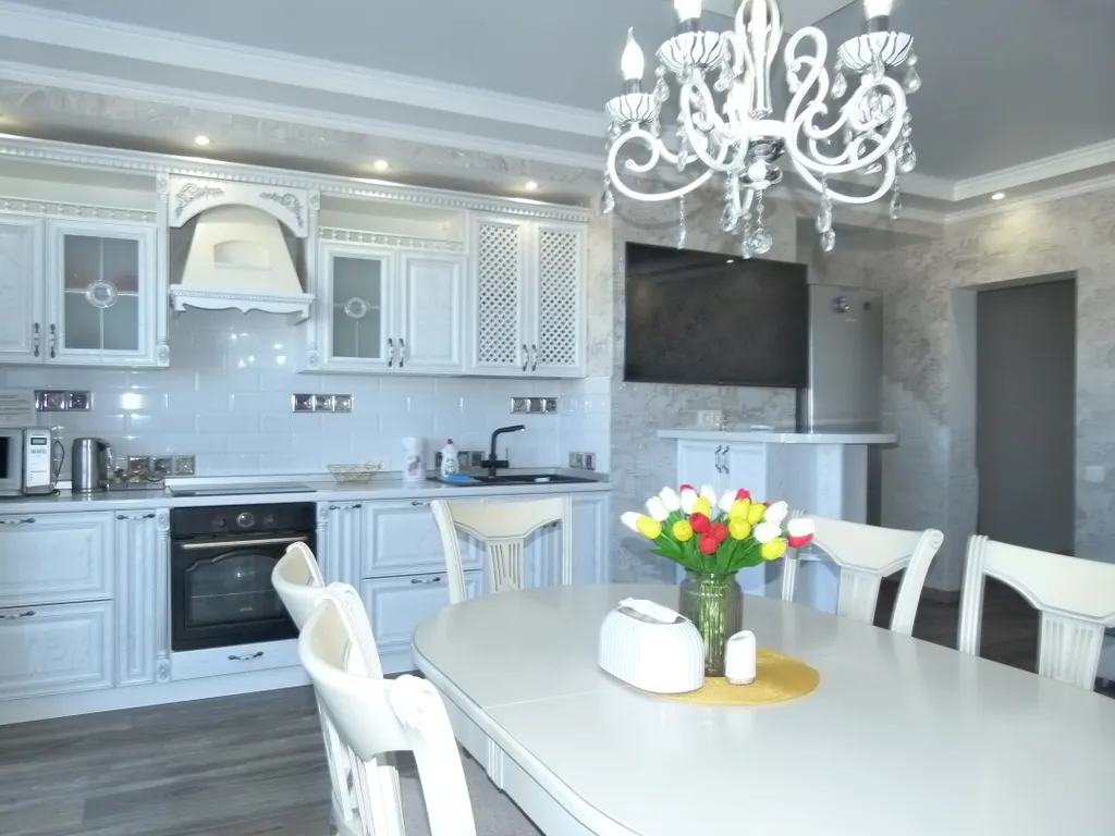 Большая квартира с видом на море рядом с жд вокзалом