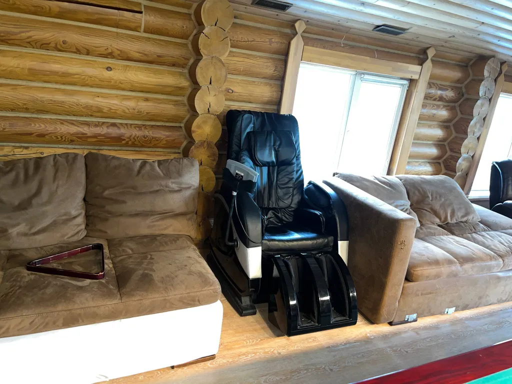 Аренда Коттеджа с баней, бассейном, джакузи, стадионом и зоной барбекю